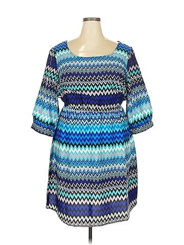 Stevie & Lindsey Casual Dress (view 1)