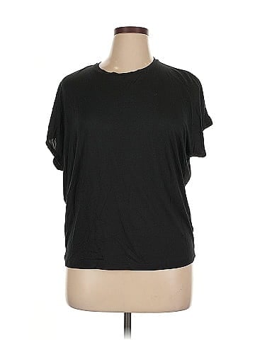 Uniqlo Short Sleeve T-Shirt (view 1)