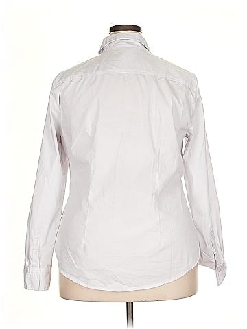 Time and Tru Long Sleeve Button-Down Shirt (view 2)