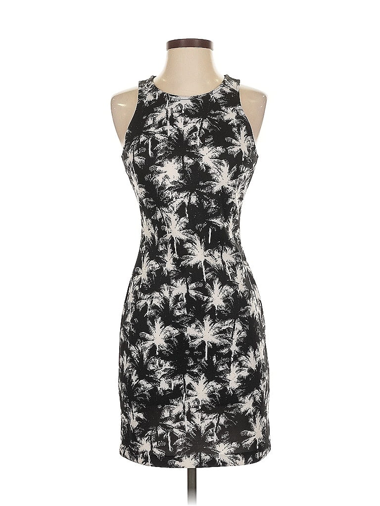 Click to view more detailed imagery on our partner's website Pre-owned Guess Cocktail Dress In Black