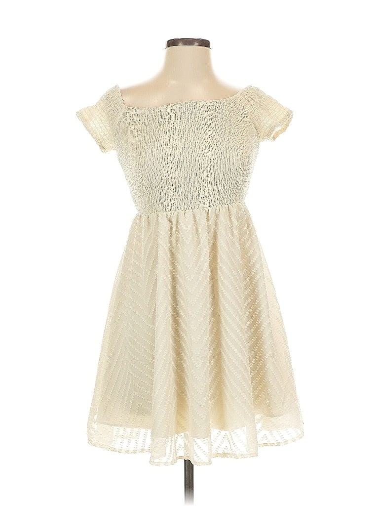 Pre-owned Simplee Casual Dress In White