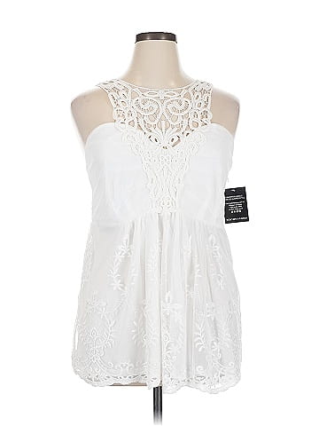Boston Proper Sleeveless Blouse (view 1)