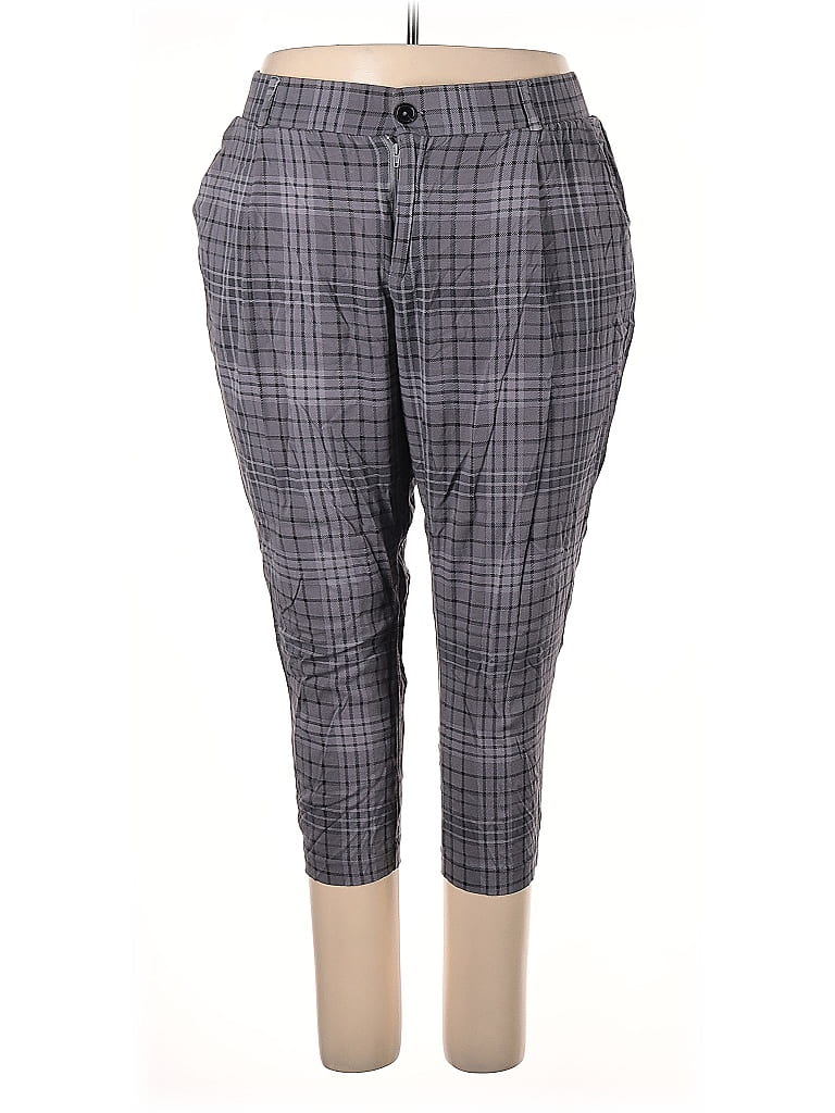 Pre-owned Torrid Casual Pants In Gray