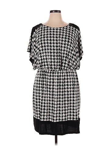 Roz & Ali Casual Dress (view 1)