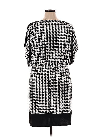 Roz & Ali Casual Dress (view 2)