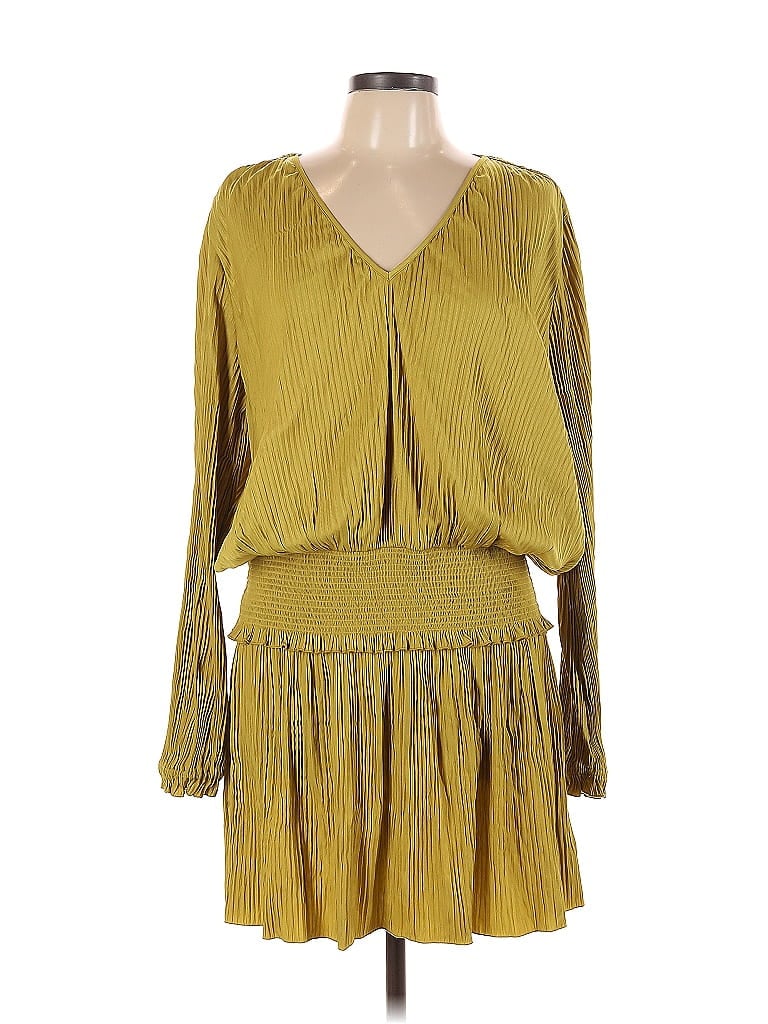 Click to view more detailed imagery on our partner's website Pre-owned Chelsea28 Casual Dress In Yellow