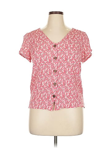 Market and Spruce Short Sleeve Blouse (view 1)