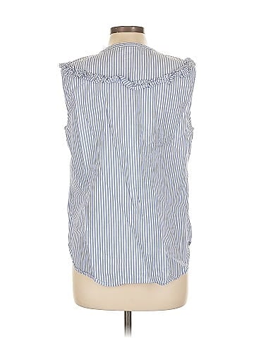Old Navy Sleeveless Button-Down Shirt (view 2)