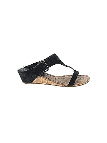 Donald J Pliner Sandals (view 1)
