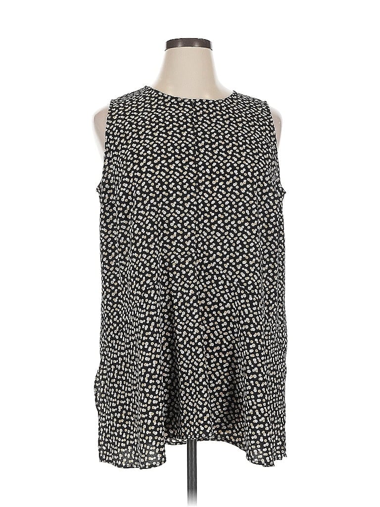 Pre-owned Vince Camuto Sleeveless Blouse In Black