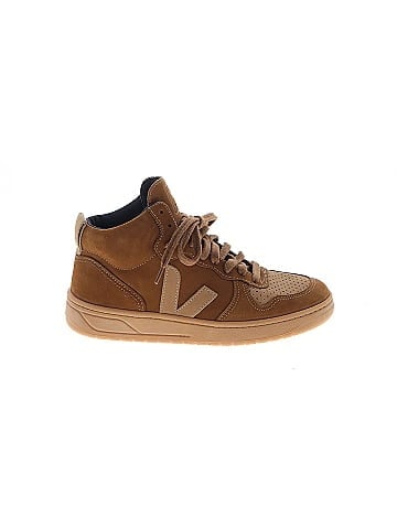 VEJA Sneakers (view 1)