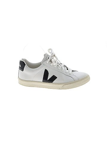 VEJA Sneakers (view 1)