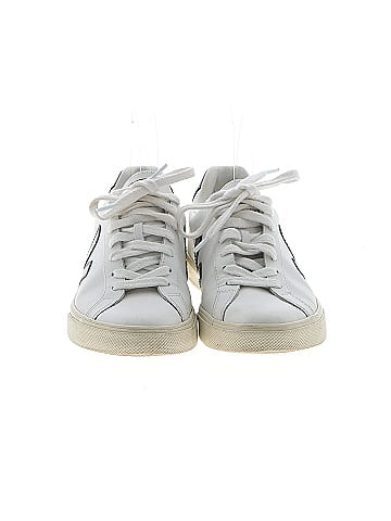 VEJA Sneakers (view 2)