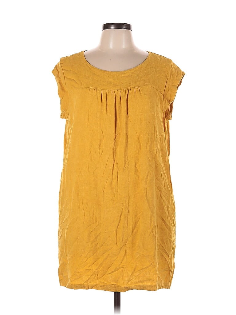 Click to view more detailed imagery on our partner's website Pre-owned Chelsea28 Casual Dress In Yellow