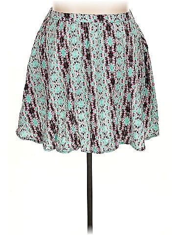 Xhilaration Casual Skirt (view 1)