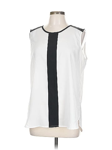 Jeans By Buffalo Sleeveless T-Shirt (view 1)