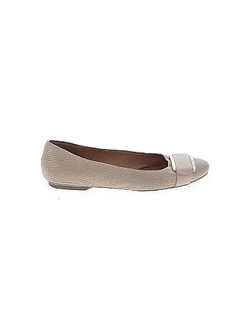 Calvin Klein Flats (view 1)