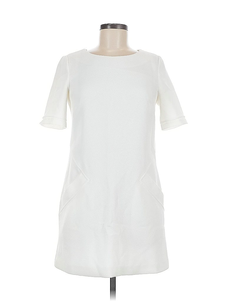 Click to view more detailed imagery on our partner's website Pre-owned Etam Casual Dress In White