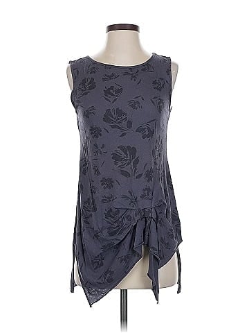 t.la Sleeveless T-Shirt (view 1)