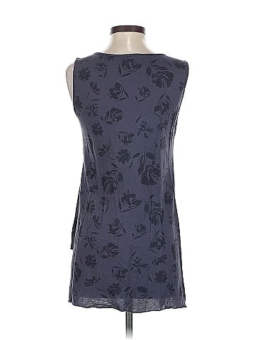 t.la Sleeveless T-Shirt (view 2)