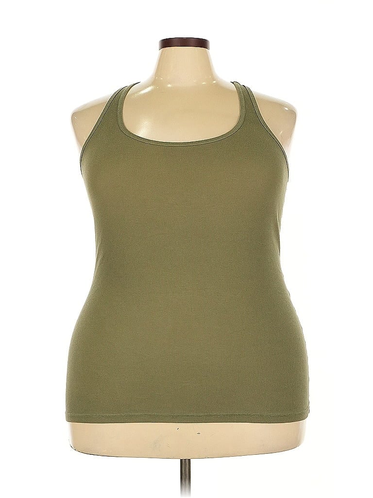 Click to view more detailed imagery on our partner's website Pre-owned Zenana Tank Top Green Halter Neckline Tops