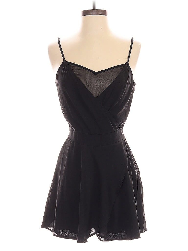 Pre-owned Express Outlet Romper In Black