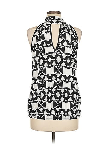 Bisou Bisou Sleeveless Blouse (view 2)
