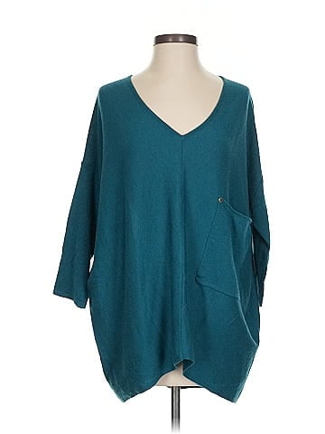 Kerisma Poncho (view 1)