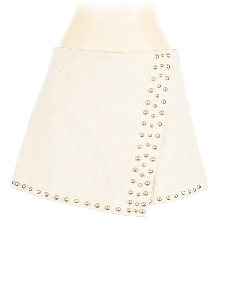Pre-owned Urban Outfitters Casual Skirt In White