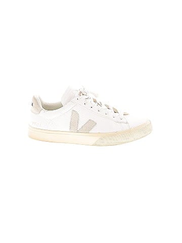 VEJA Sneakers (view 1)