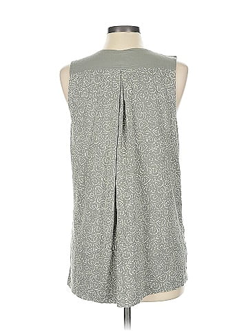 Tiny Sleeveless Blouse (view 2)