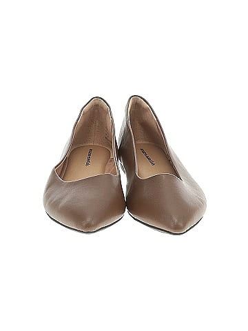 Amazon Essentials Flats (view 2)