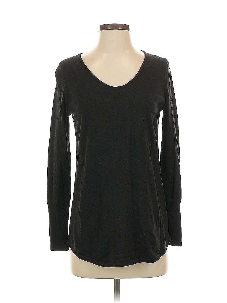 Click to view more detailed imagery on our partner's website Pre-owned Nic + Zoe Long Sleeve T-shirt In Black