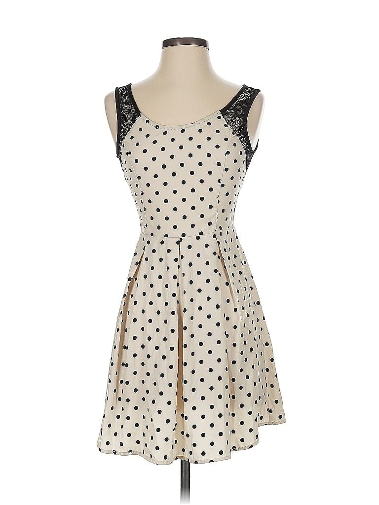 Pre-owned Soprano Casual Dress In White