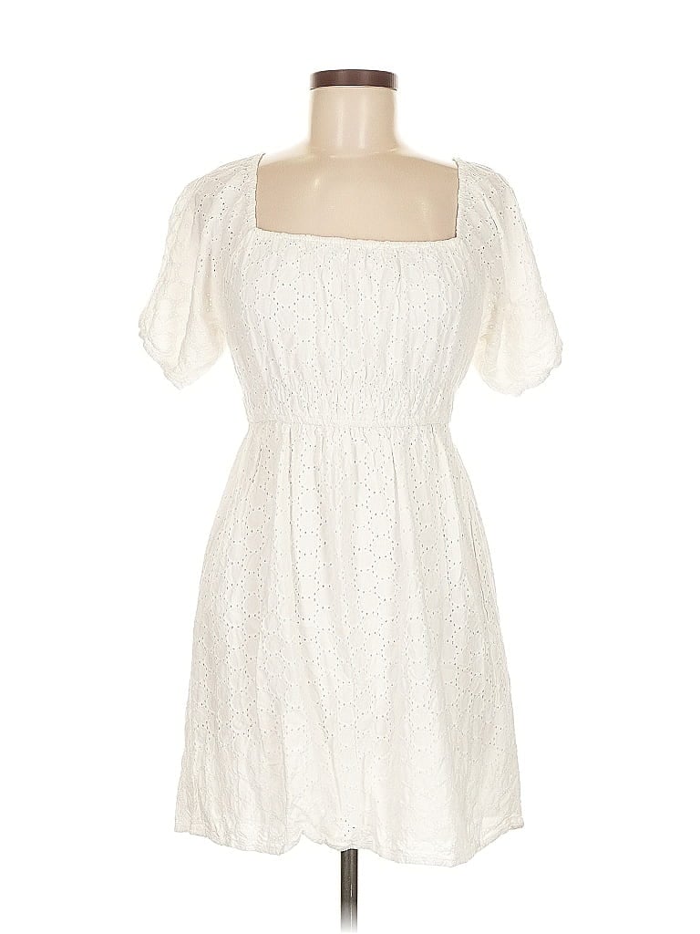 Pre-owned Sim & Sam Casual Dress In White