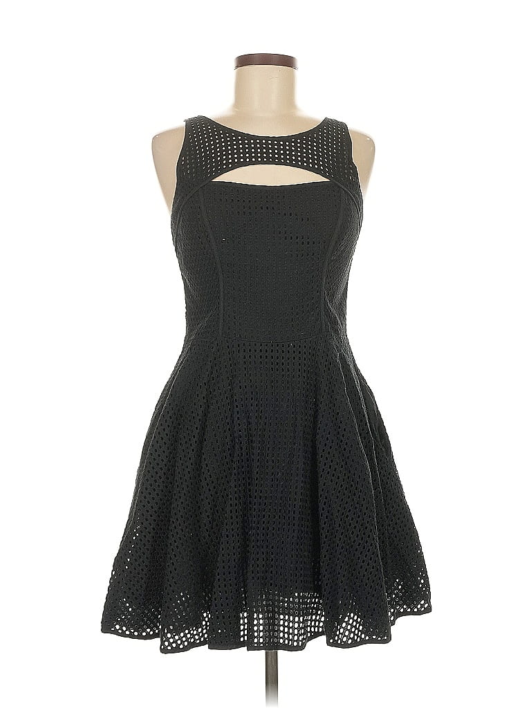 Pre-owned Guess Cocktail Dress In Black