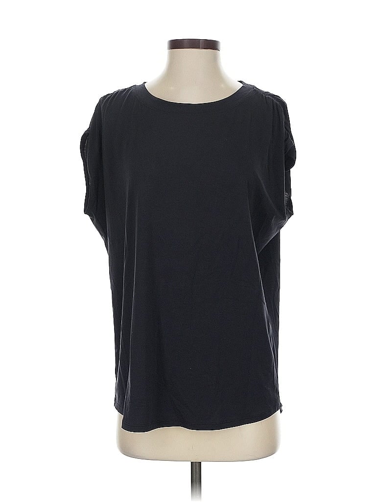 Pre-owned Athleta Short Sleeve T-shirt In Black