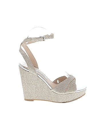 Nina Wedges (view 1)