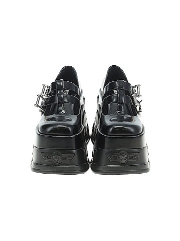 Versace Patent Leather Medusa Anthem platform wedges (view 2)