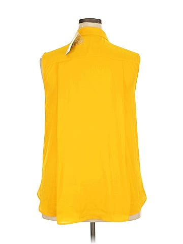Worthington Sleeveless Blouse (view 2)