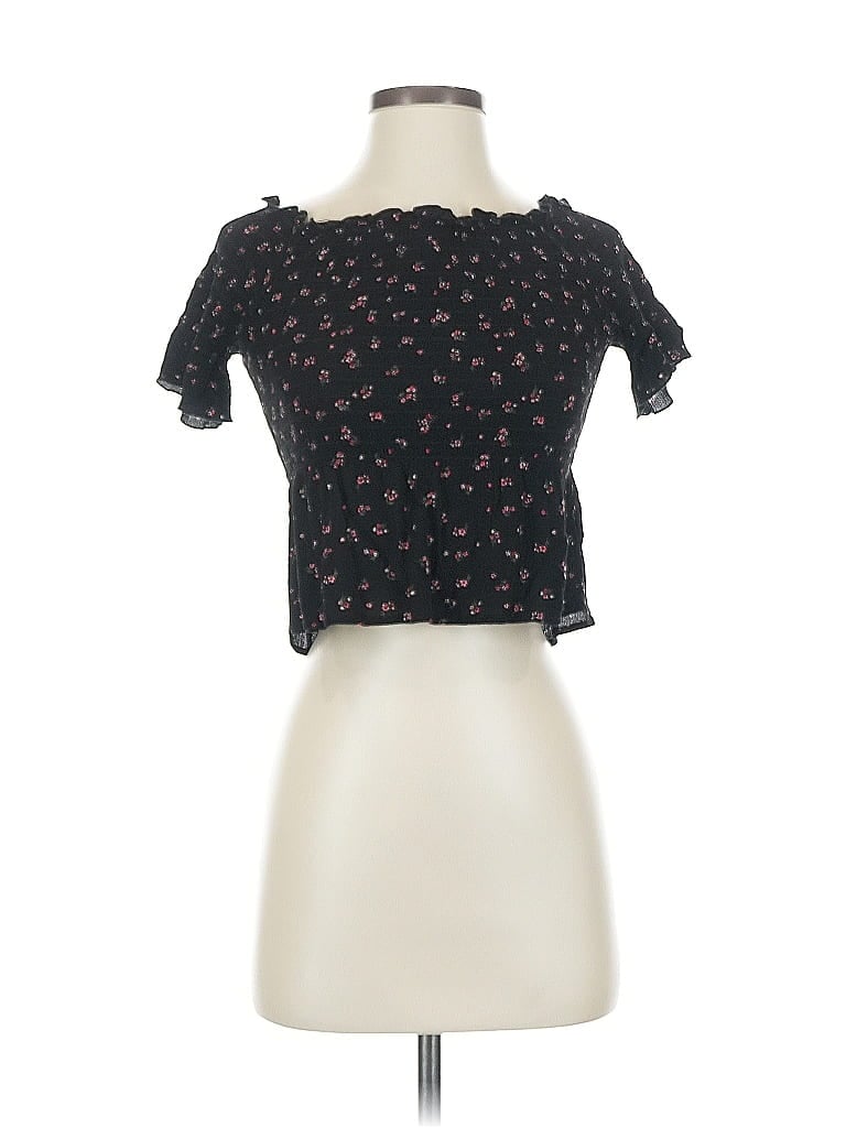 Pre-owned Kendall & Kylie Short Sleeve Blouse In Black