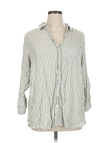 Velvet Heart 3/4 Sleeve Button-Down Shirt (view 1)
