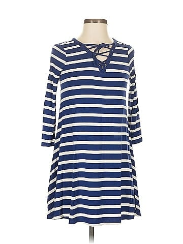 Old Navy Casual Dress (view 1)