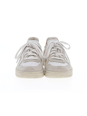 VEJA Sneakers (view 2)