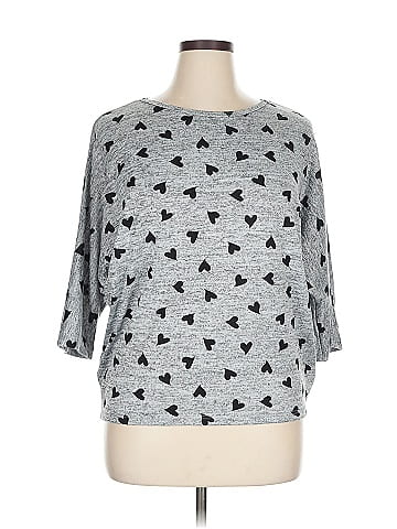 Olivia Blu 3/4 Sleeve Top (view 1)