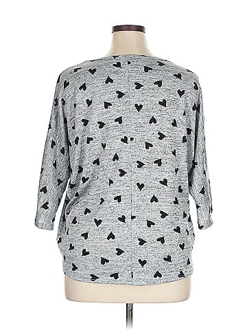 Olivia Blu 3/4 Sleeve Top (view 2)