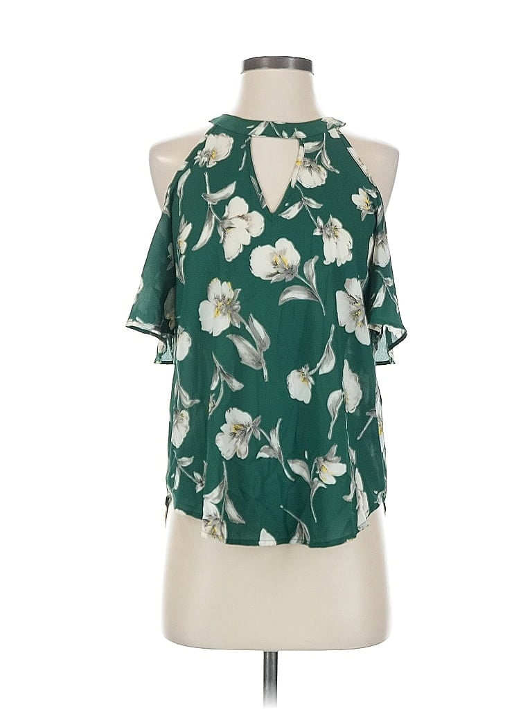 Pre-owned Sienna Sky Sleeveless Blouse In Green