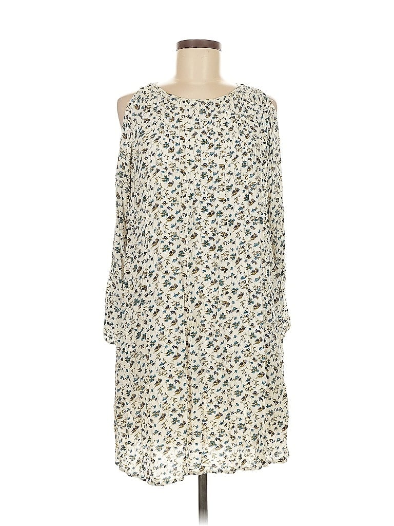 Pre-owned Old Navy Casual Dress In White