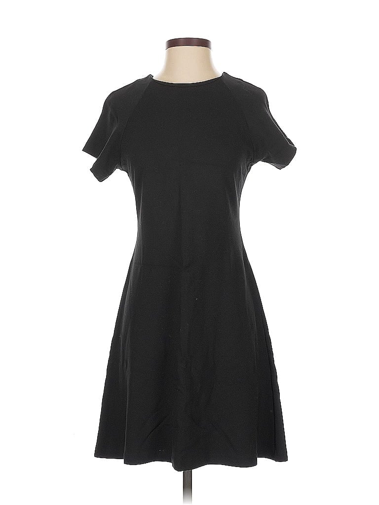 Click to view more detailed imagery on our partner's website Pre-owned Uniqlo Casual Dress In Black