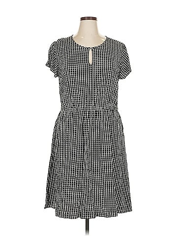 Old Navy Casual Dress (view 1)